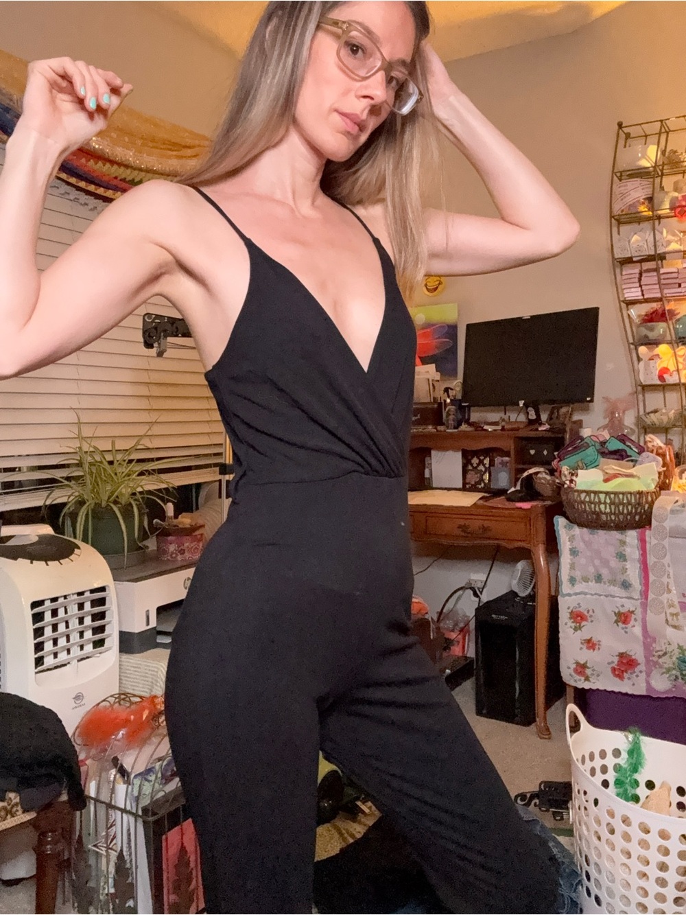 Black Sleeveless V-Neck Jumpsuit - Picture 2 of 5